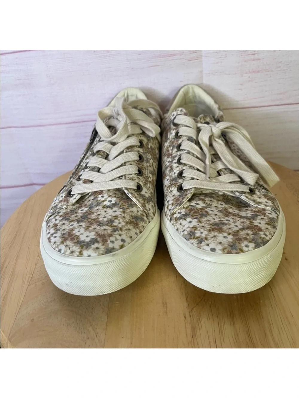 Taos Footwear Beige Floral Lace-Up Sneakers with Side Zipper - Picture 5 of 10